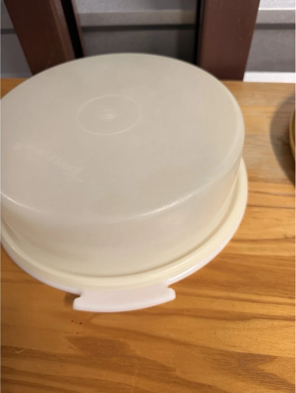Tupperware no cracks